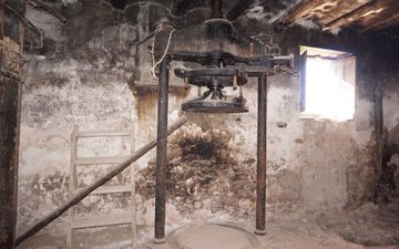 Property slide 17
