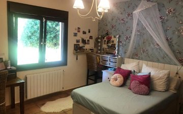 Property slide 19