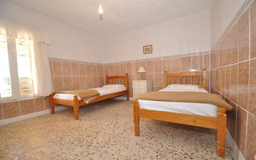 Property slide 10