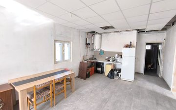 Property slide 19