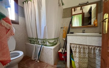 Property slide 21