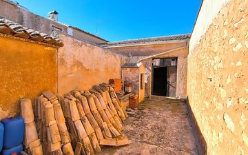 Property slide 14