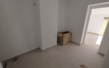 Property slide 19