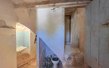 Property slide 18