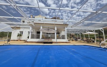 Property slide 50