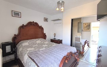 Property slide 10