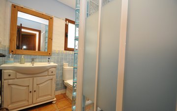 Property slide 32