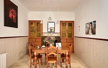 Property slide 17
