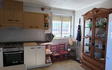 Property slide 32