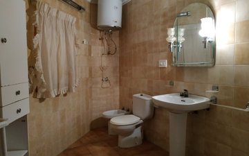 Property slide 39
