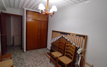 Property slide 16