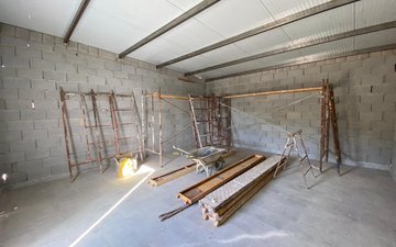 Property slide 20