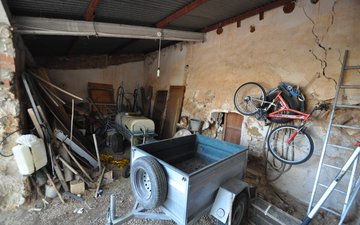 Property slide 22