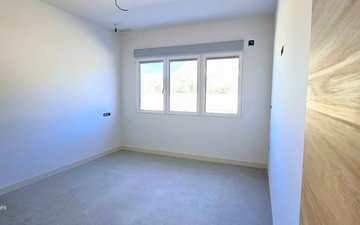 Property slide 25