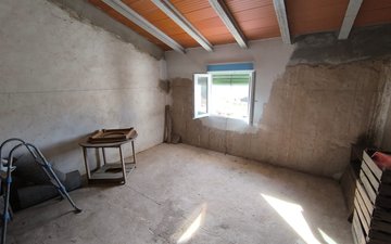 Property slide 7