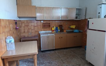 Property slide 7