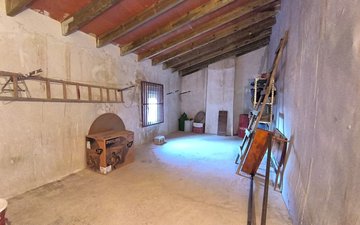 Property slide 17