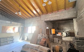 Property slide 48