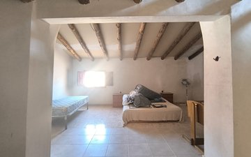 Property slide 16