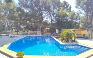 Property slide 21