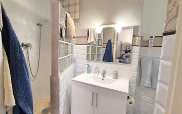 Property slide 23