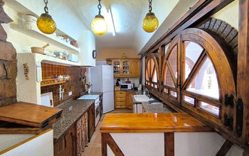 Property slide 14