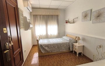 Property slide 32
