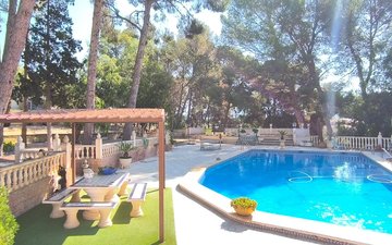 Property slide 39