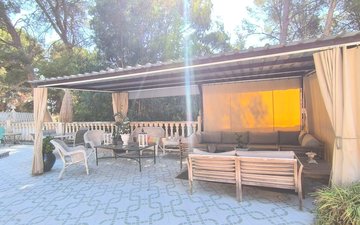 Property slide 19