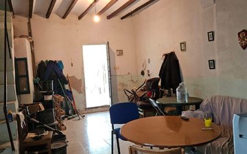 Property slide 16
