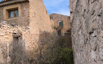 Property slide 38