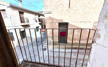 Property slide 21