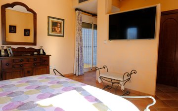 Property slide 28