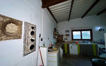 Property slide 40