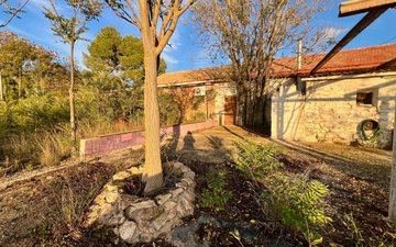 Property slide 32