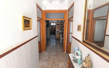 Property slide 31