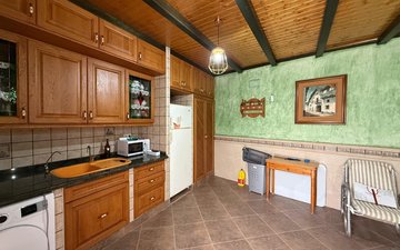 Property slide 16