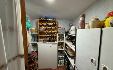 Property slide 25