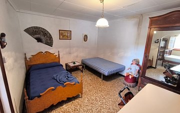 Property slide 10