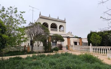 Property slide 17