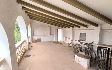 Property slide 18