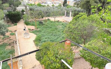 Property slide 19