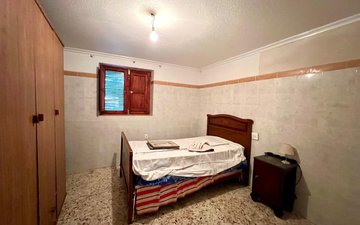 Property slide 22
