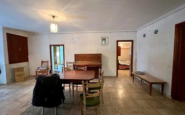 Property slide 25