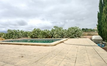 Property slide 21