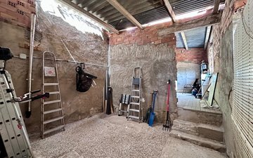 Property slide 44