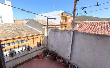 Property slide 21