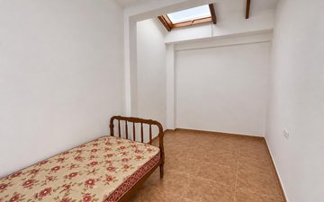 Property slide 14