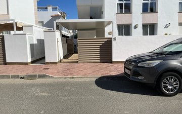 Property slide 21