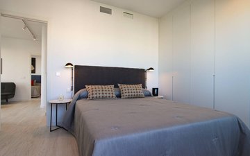 Property slide 25